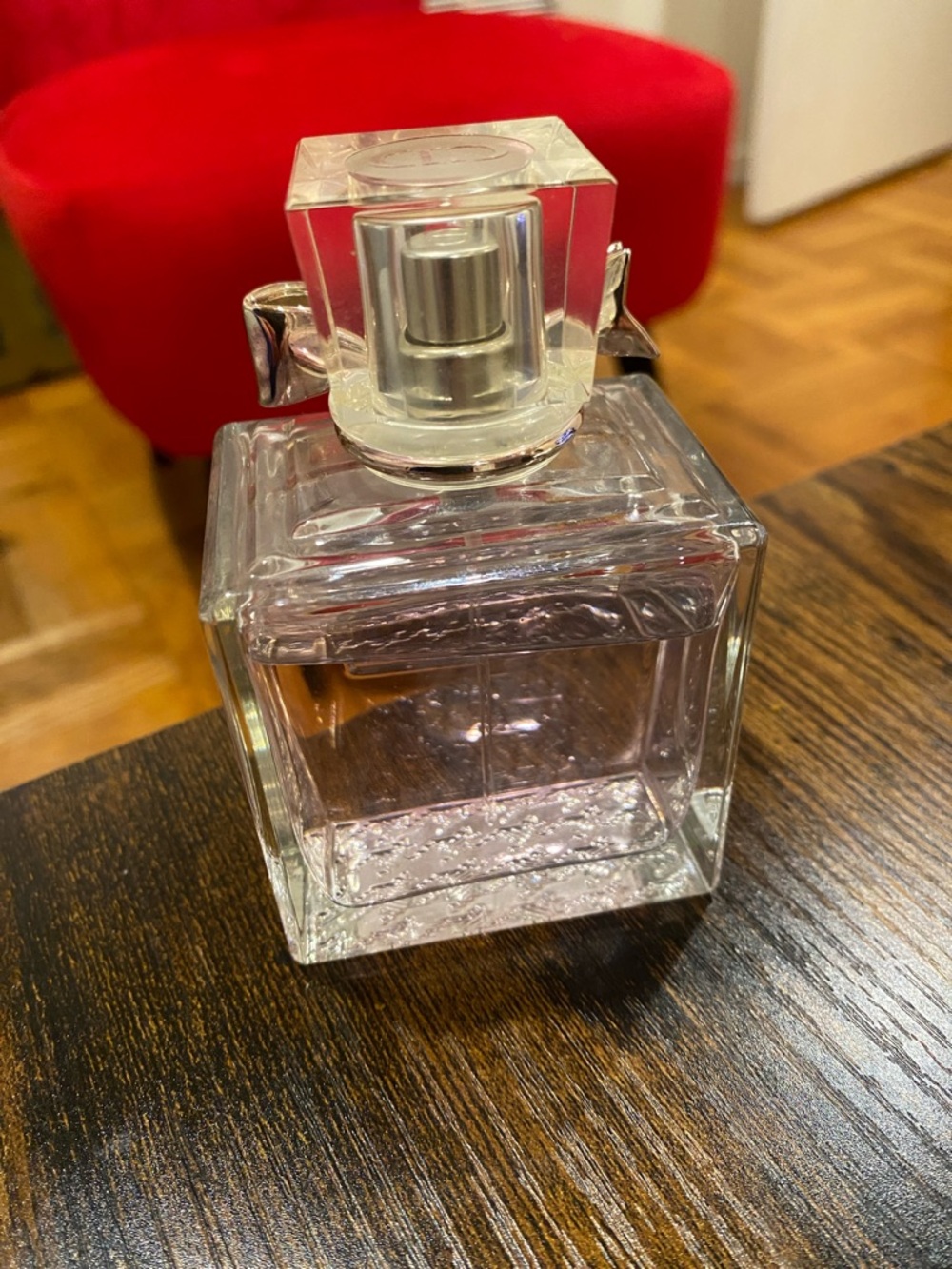 Dior Miss Dior Blooming Bouquet - Light Pink Glass Bottle Silver Bow. 3.4 oz. - Picture 4 of 6